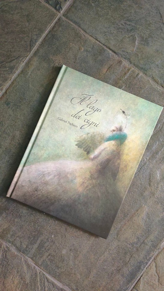 “Il lago dei cigni”, dalla danza al libro illustrato