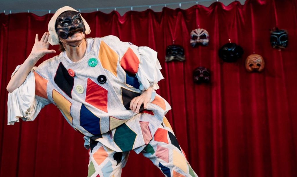 claudia contin arlecchino