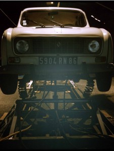 Compagnie tu t' attendais à quoi_La 4L infernale