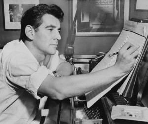 Leonard-Bernstein-nel-1955-durante-la-stesura-di----Candide